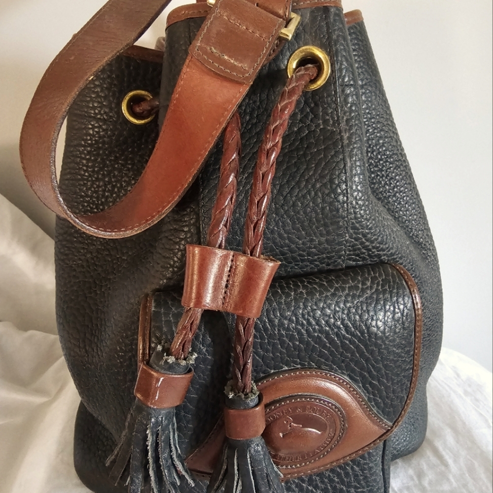 Vintage Dooney&Bourke bucket bag
